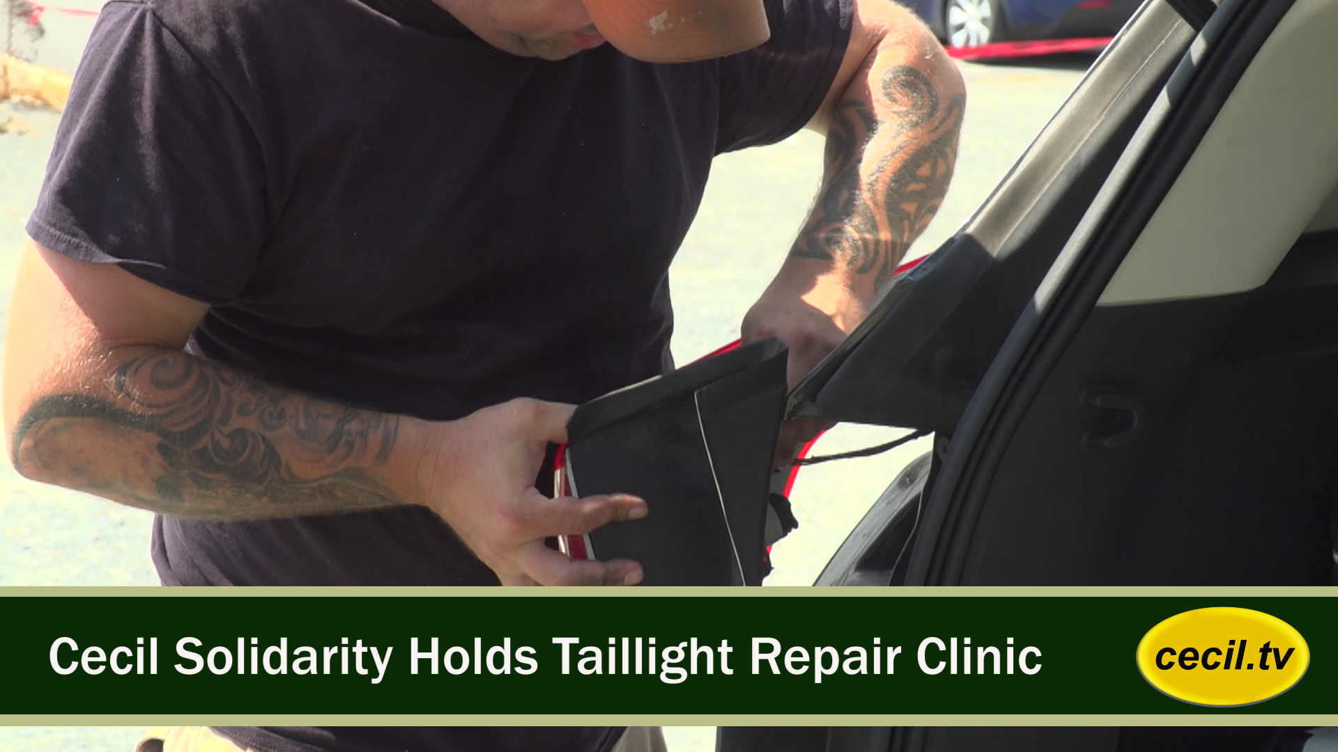 Cecil Solidarity Holds Taillight Repair Clinic
